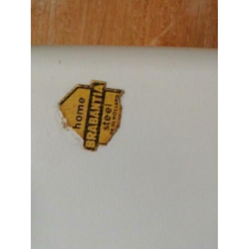 Vintage koek/cakeblik kleur: cremewit