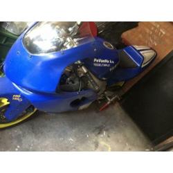 Loop of sloop, circuit racer Yamaha Thundercat