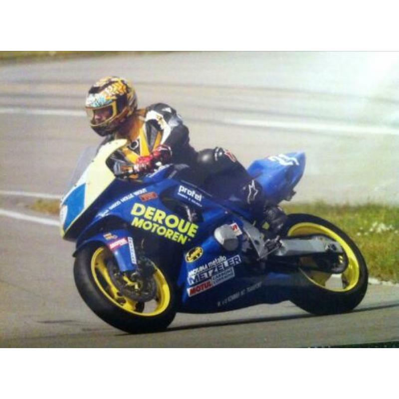 Loop of sloop, circuit racer Yamaha Thundercat