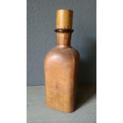 Antieke Likeurfles glas/leer