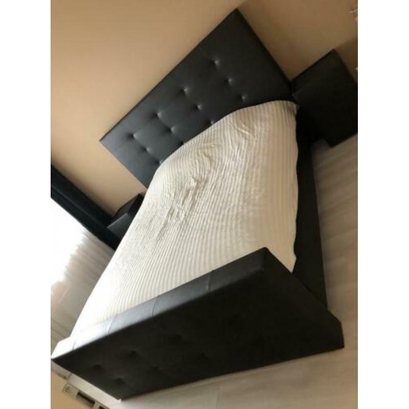 Boxspring leer 200x180