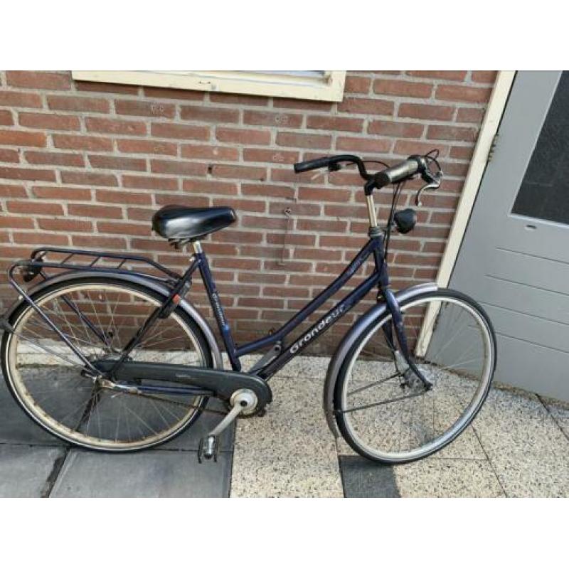 Fijne damesfiets Grandeur 28inch.3versnellingen