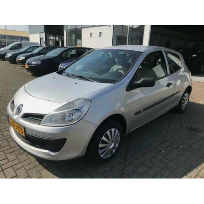 Renault Clio 1.2-16V Authentique Airco/ MFC/ El. Raam/ APK