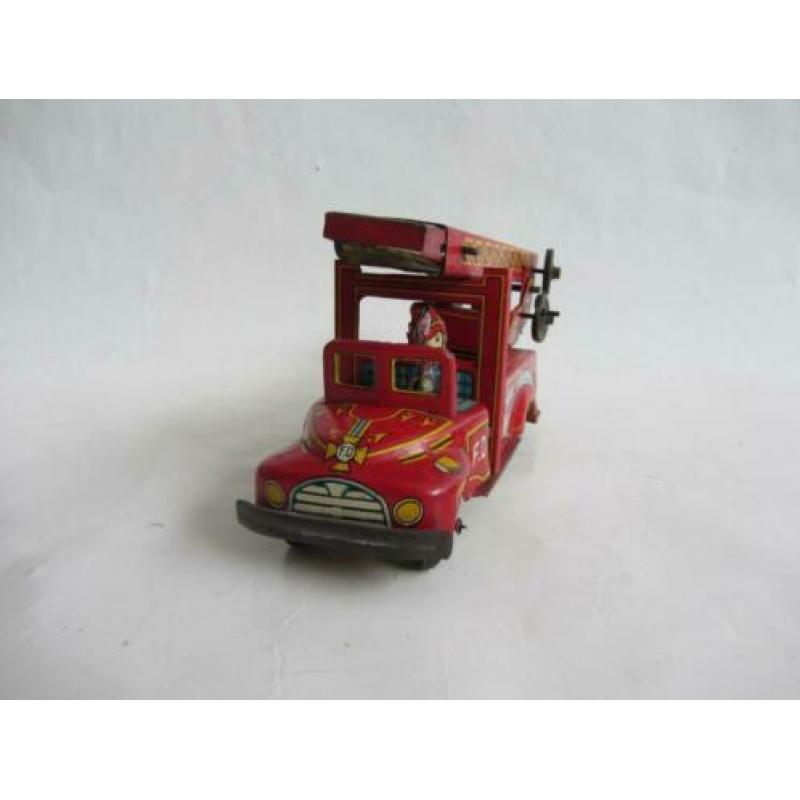 Blikken brandweerauto