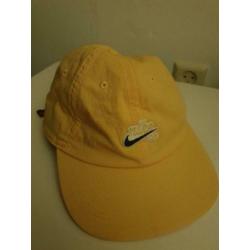 Nike SB Skateboard pet geel
