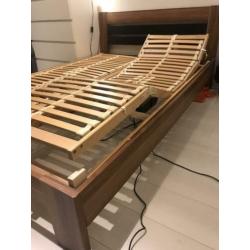 Bed 140x200 met electrische lattenbodems