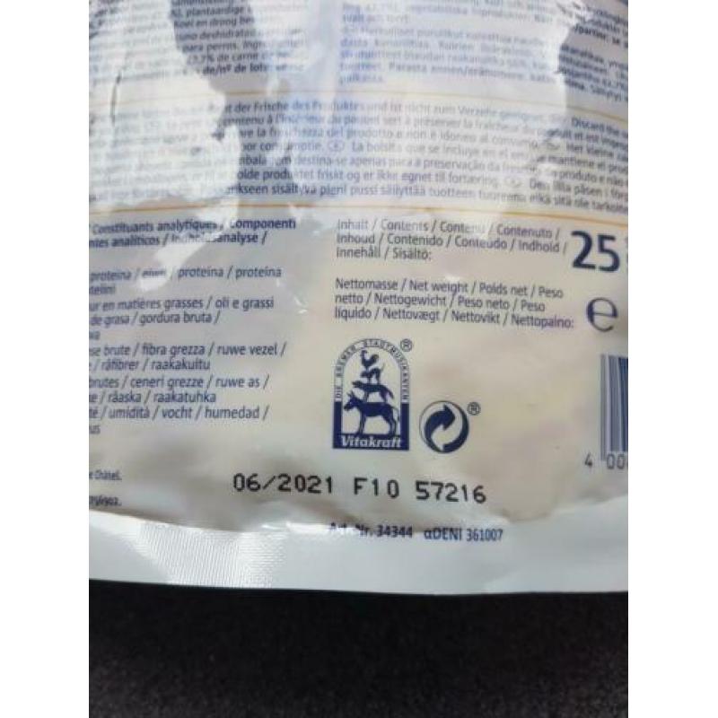 Vitakraft deli chews