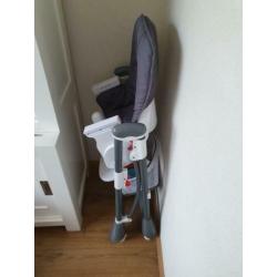 Advature kinderstoel incl speelgoed