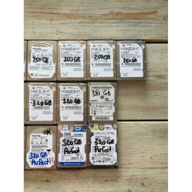 25x sata 2,5" inch laptop hardeschijf, 500gb / 320 gb / 250