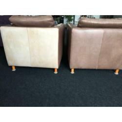 Fauteuils (2) zadelleer