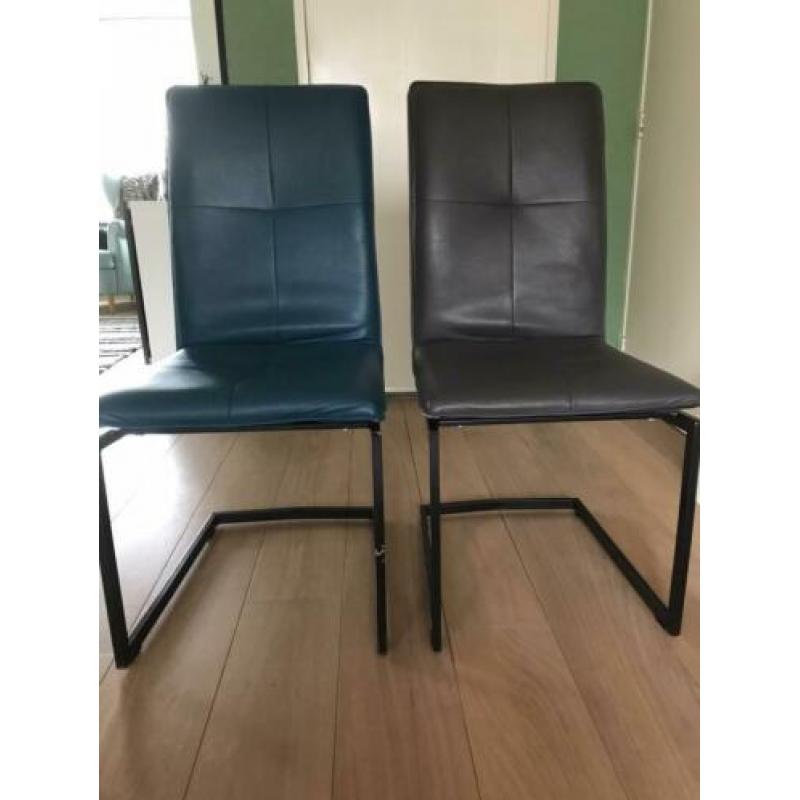 4 eetkamerstoelen PU leer