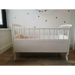 Babybedje retro