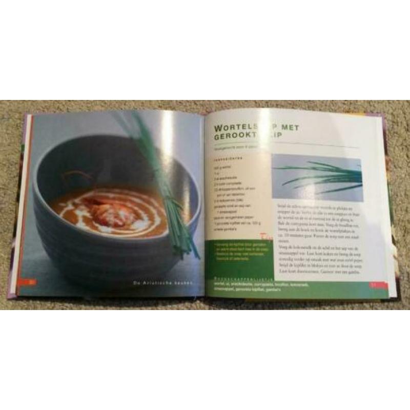 Boek : De Aziatische Keuken + Een Muziek Cd