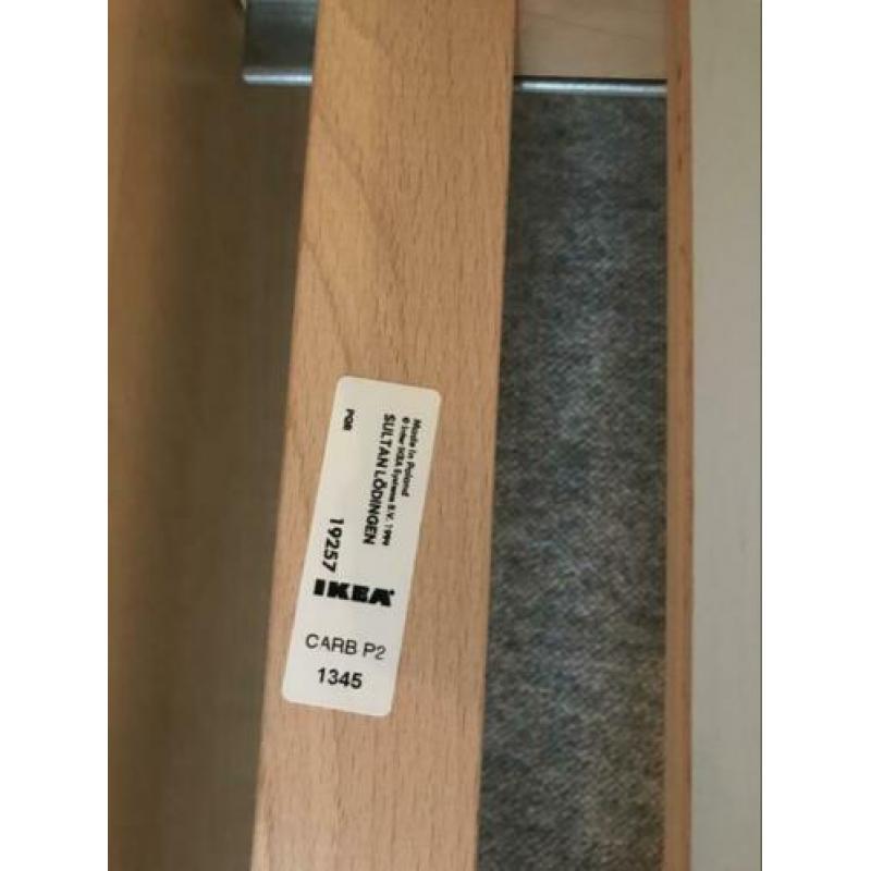 Ikea Malm bed (140x200cm) met 2 Sultan Lödingen lattenbodems