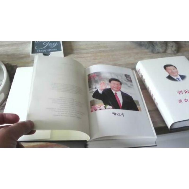 Xi Jinping: The governance of China [+ Chinese Editie]