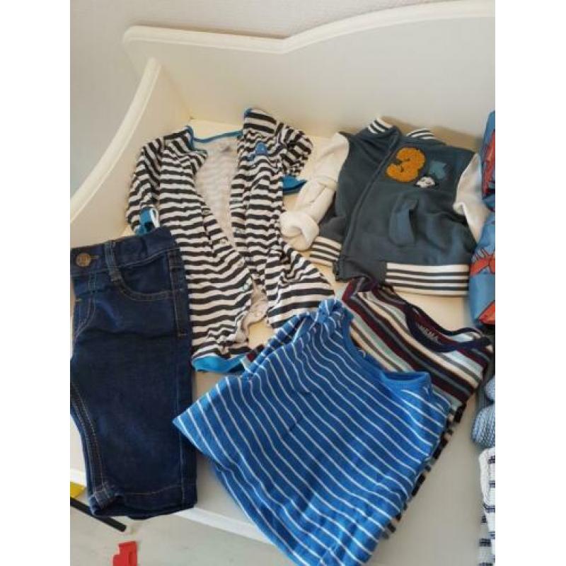 Kleding Jongen maat 62 en 68