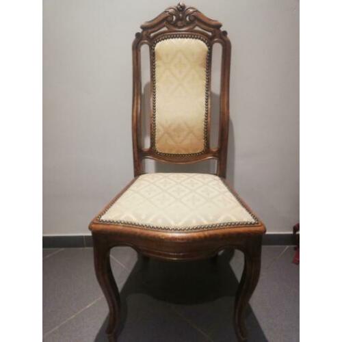 Antieke eikenhouten stoelen