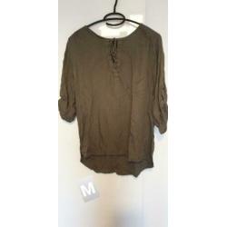 Veel blouses verschillende maten