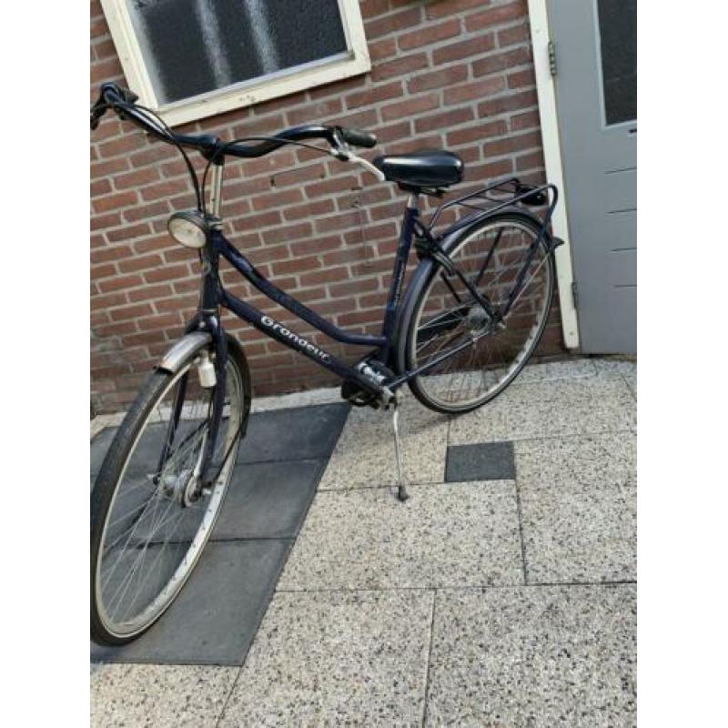 Fijne damesfiets Grandeur 28inch.3versnellingen