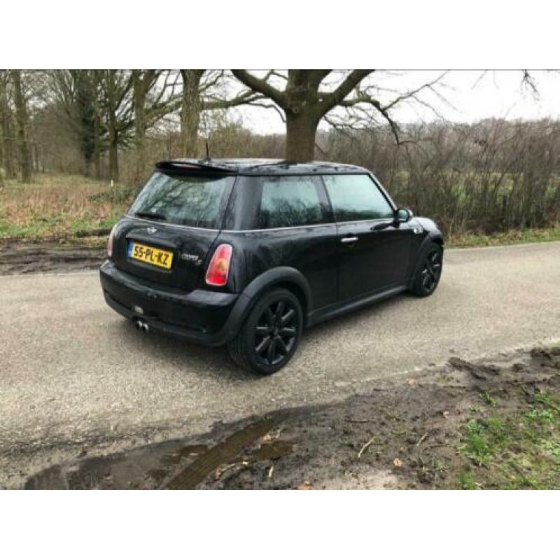 Mini Mini 1.6 16V Cooper S 120KW 2002 Zwart