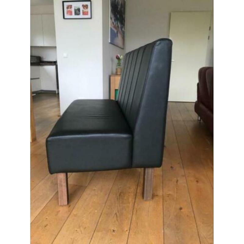 Mooie eettafel bank, bankje, bruin (nep)leer