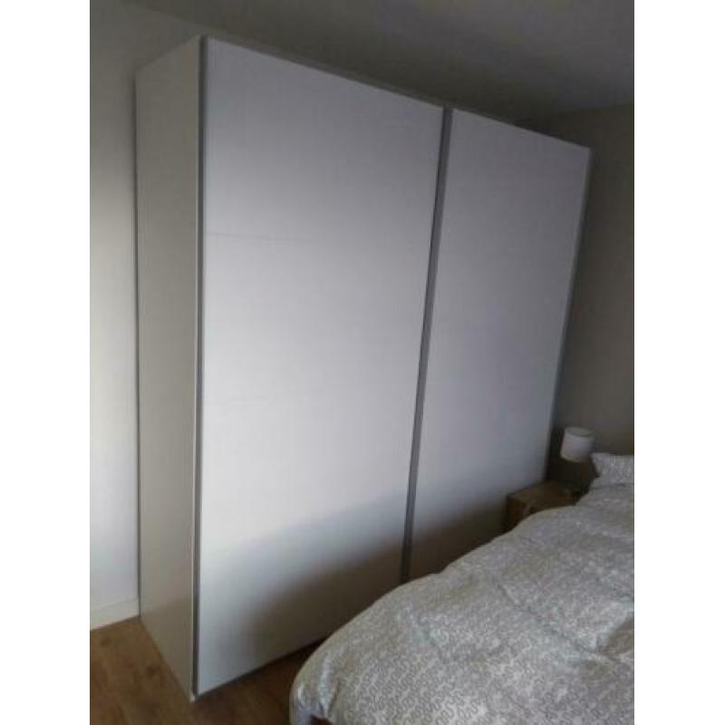 Kleding kast schuifdeur groot