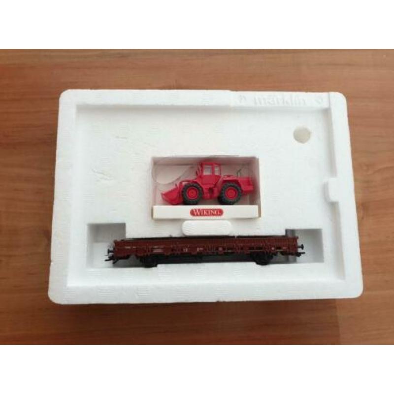 Märklin H0 46972 - Platte wagen met bulldozer