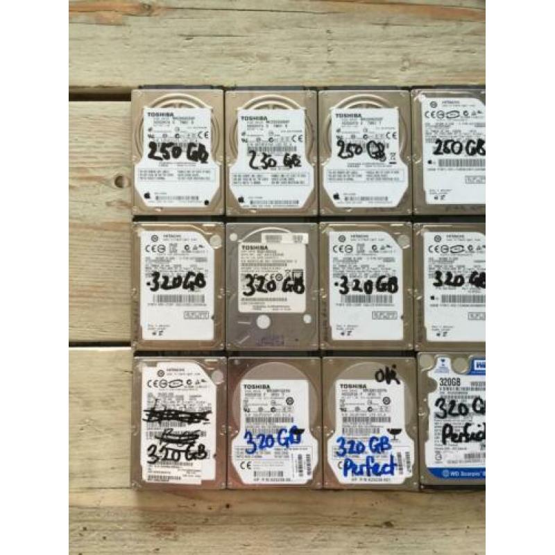 25x sata 2,5" inch laptop hardeschijf, 500gb / 320 gb / 250