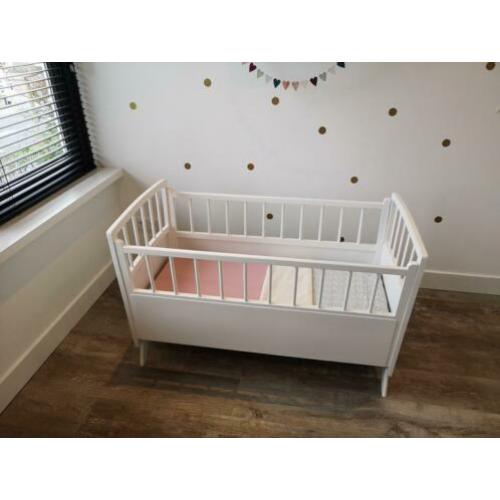 Babybedje retro