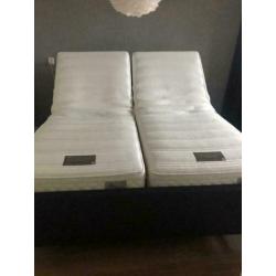 ELEKTR. VERSTELB. NORMA TIMELESS BOXSPRING met NWE MATRASSEN