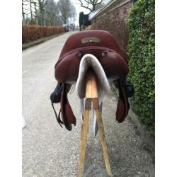 Arturo Fortunato springzadel 17,5 inch MW