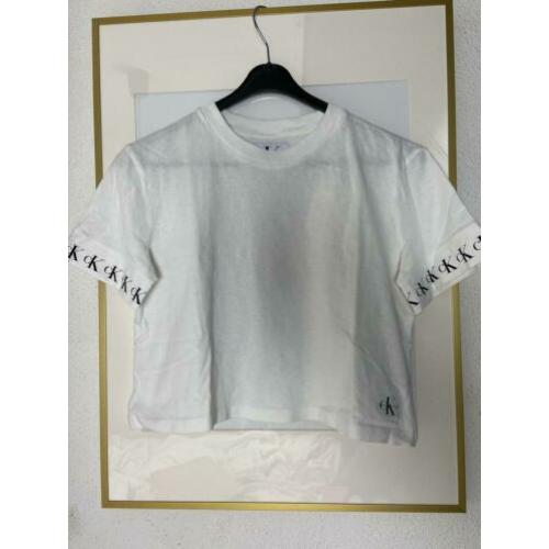 Calvin Klein crop top tshirt S