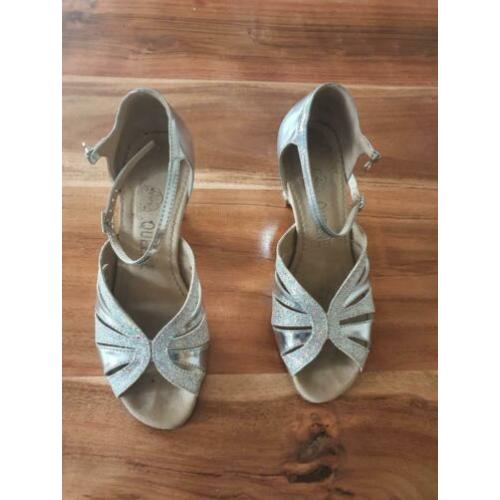 Queene dansschoenen zilver maat 3,5