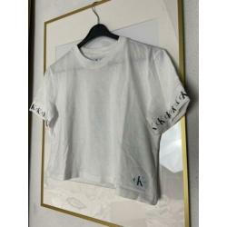 Calvin Klein crop top tshirt S