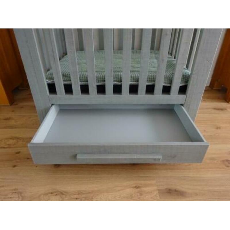 COMING KIDS box TIMBER met lade 90 x 105 x 85 cm