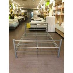 2 persoons bed 160x200 nu ophalen nieuw 119,- zuidplein