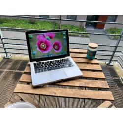 MacBook Pro 13 - Intel i7 (2.7 Ghz) 8GB RAM - 128 GB SSD