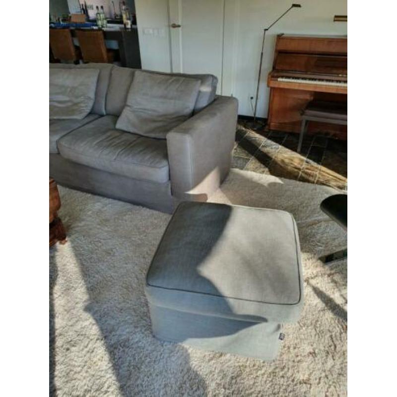 Driezitsbank met hocker