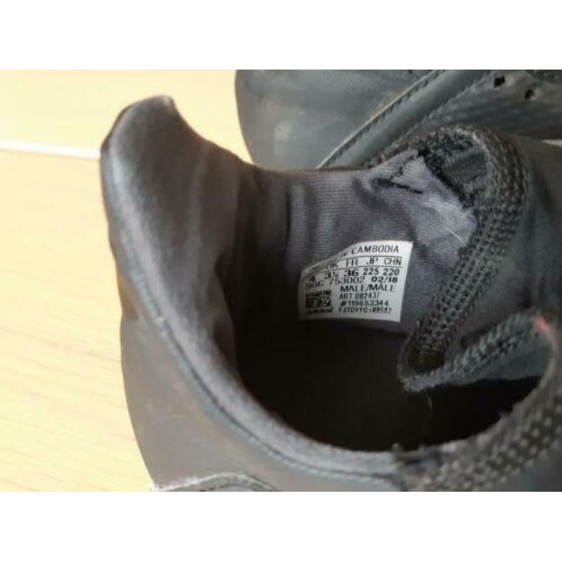 Adidas voetbal kicksen, maat 36