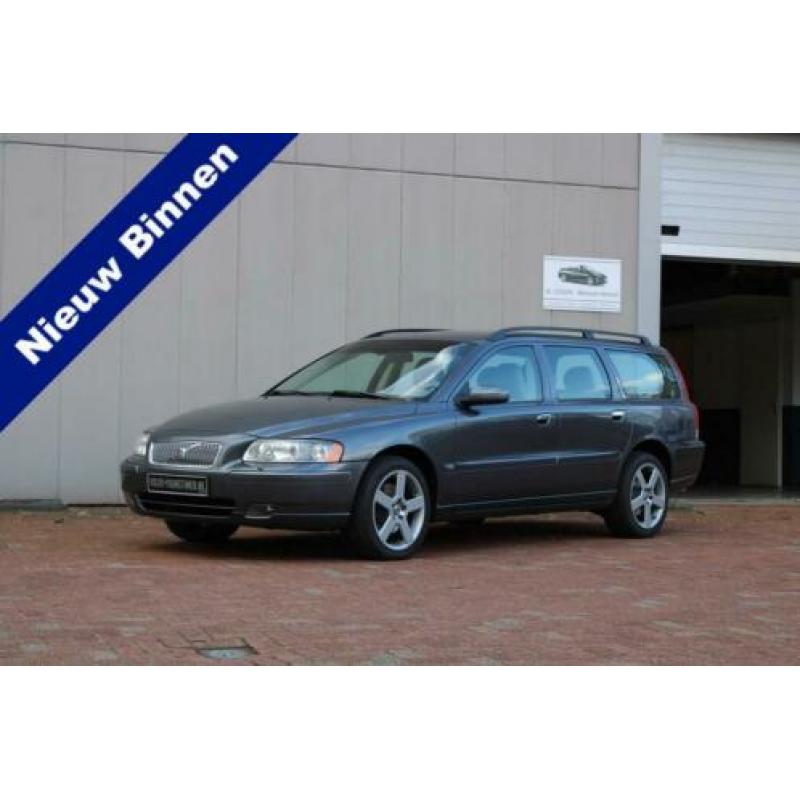 Volvo V70 2.5T AWD AUTOMAAT YOUNGTIMER BTW AUTO (bj 2005)
