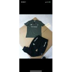 Partij merkkleding bananas stone moncler niks Adidas heren k