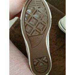 All stars witte gehaakte sneakers maat 38. NIEUW.