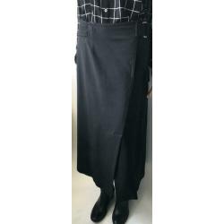 Weekend Max Mara. Stijlvolle zwarte rok. Mt 38. Nieuw!!!