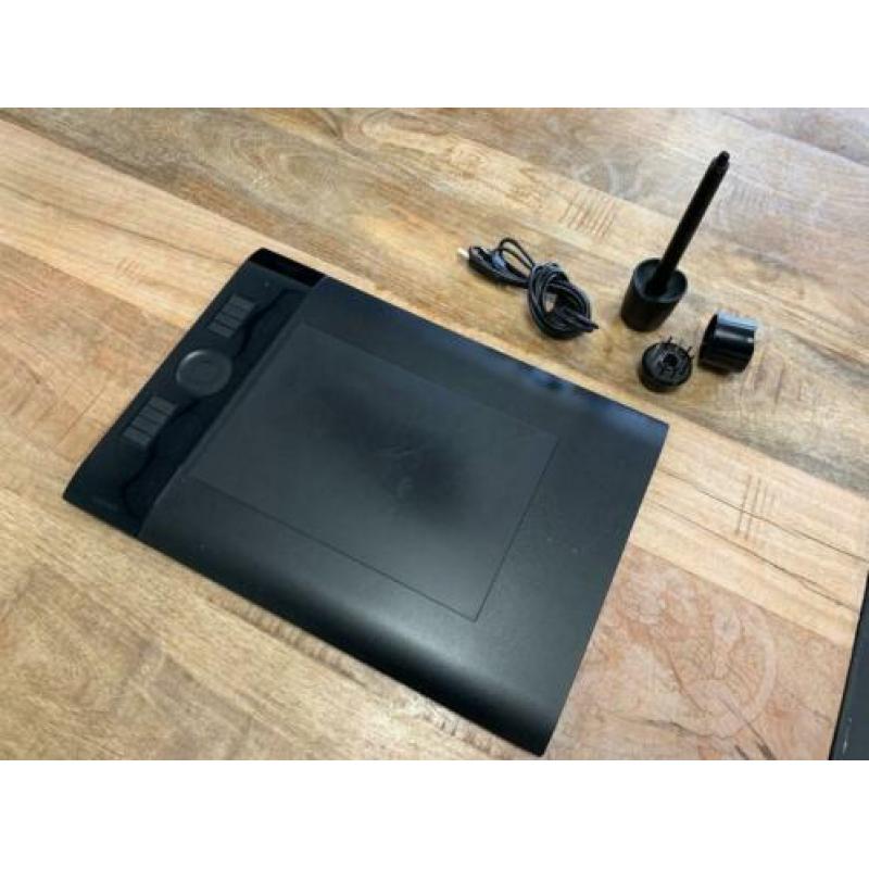 Wacom intuos4