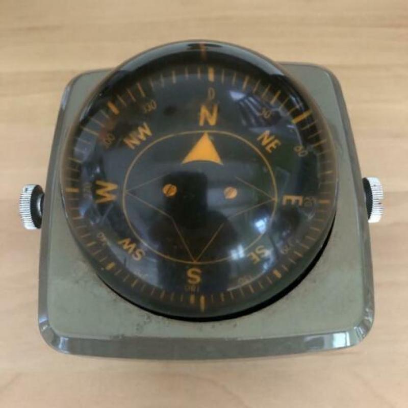 Scheepskompas, vloeistof kompas, vintage, oud