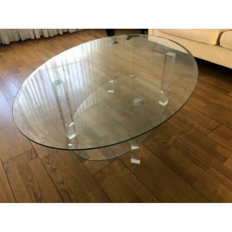 Glazen salon tafel