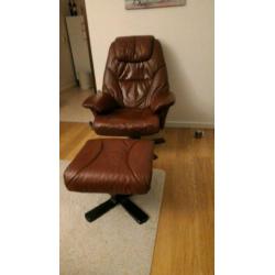 Mooie relax-fauteuil met gratis voetenbankje