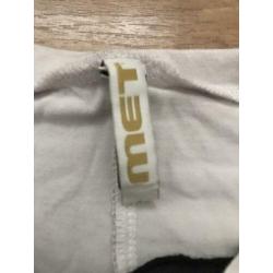 MET crème/ zwart meiden shirt maat 164