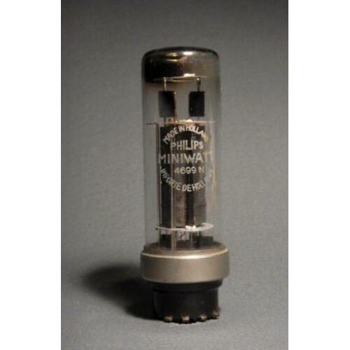 Philips miniwatt 4699N