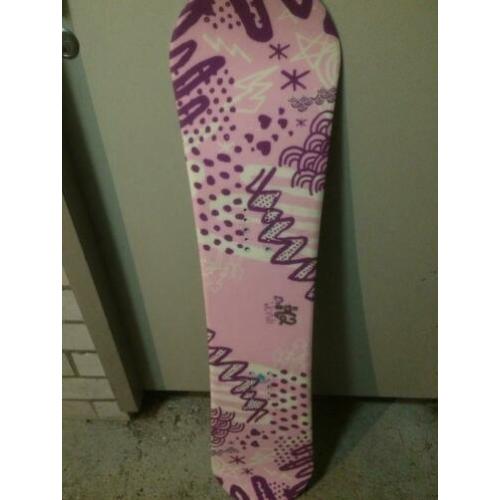 Te koop nog supermooi snowboard.